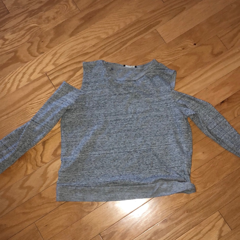 Cold shoulder top